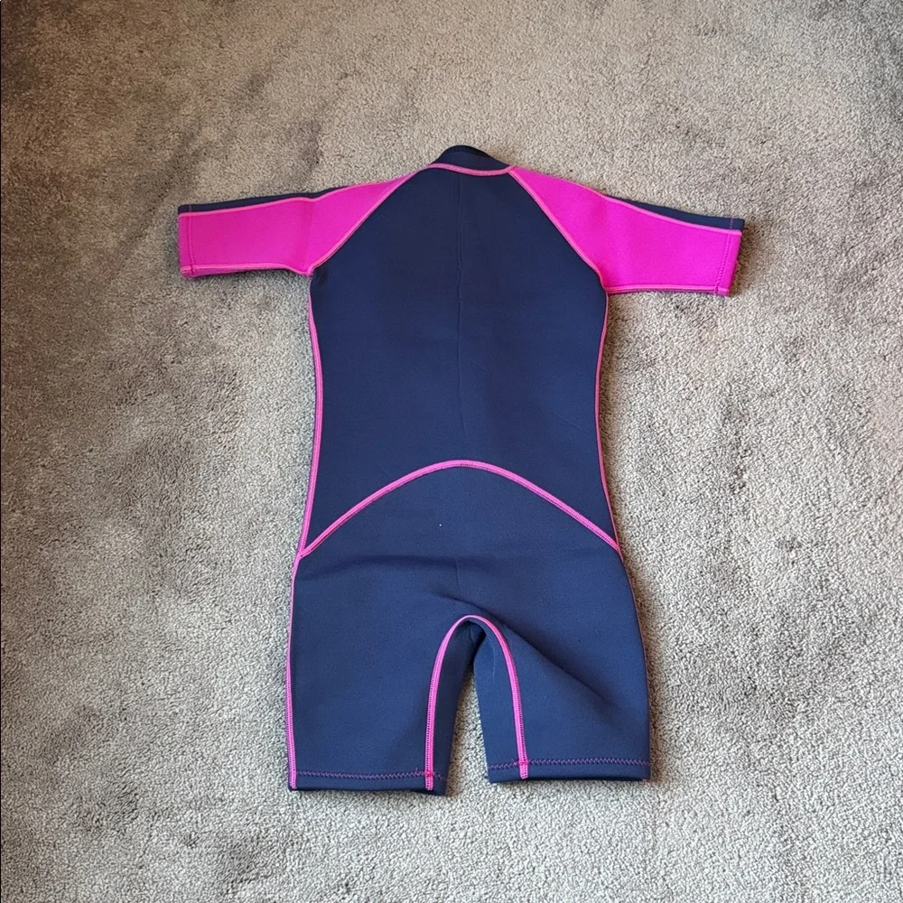 Seaskin Kids 2mm Wetsuit Navy Fuchsia Short Sleeve Surf Swim Suit SIZE 8